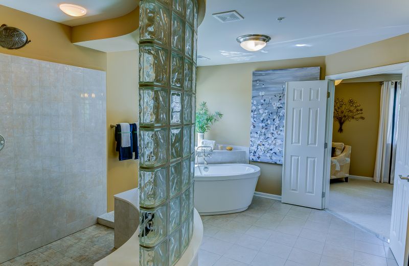 Best Bathroom Renovation Contractors in Plant City, FL